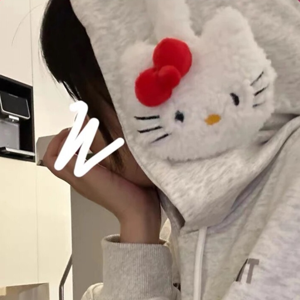 Hello Kitty Earmuffs - Picture 4 of 6